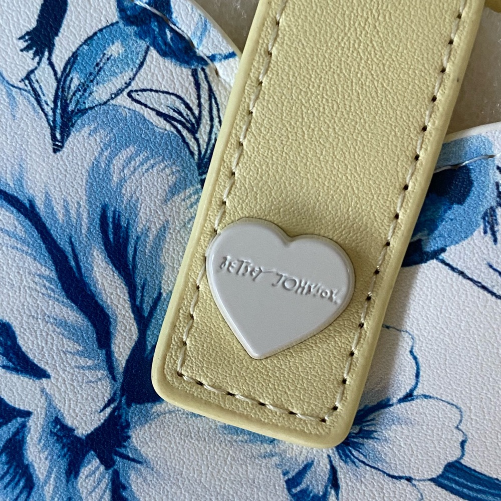 Betsey Johnson wallet / phone case - Picture 4 of 9